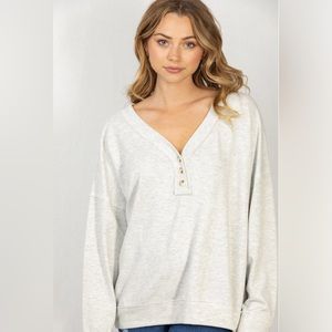 White Birch V neck oversized Henley top size Large in excellent condition